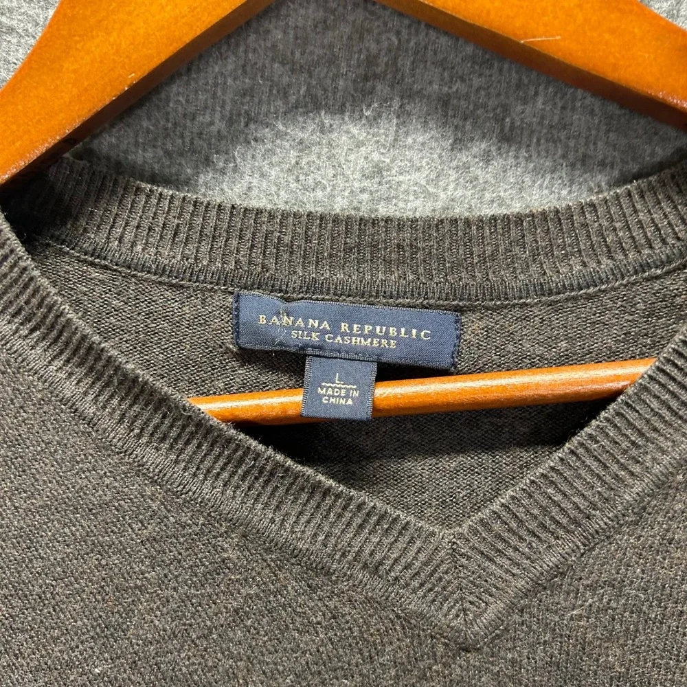 Banana Republic Mens V‎ Neck Sweater Dark Brown Silk Cashmere Size L